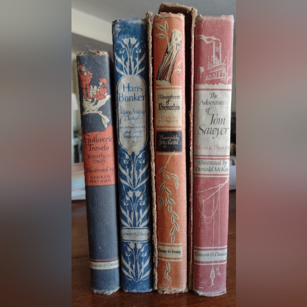 Set Of Junior Illustrated Classics -Pinocchio, Hans Brinker, T Sawyer, Gulliver